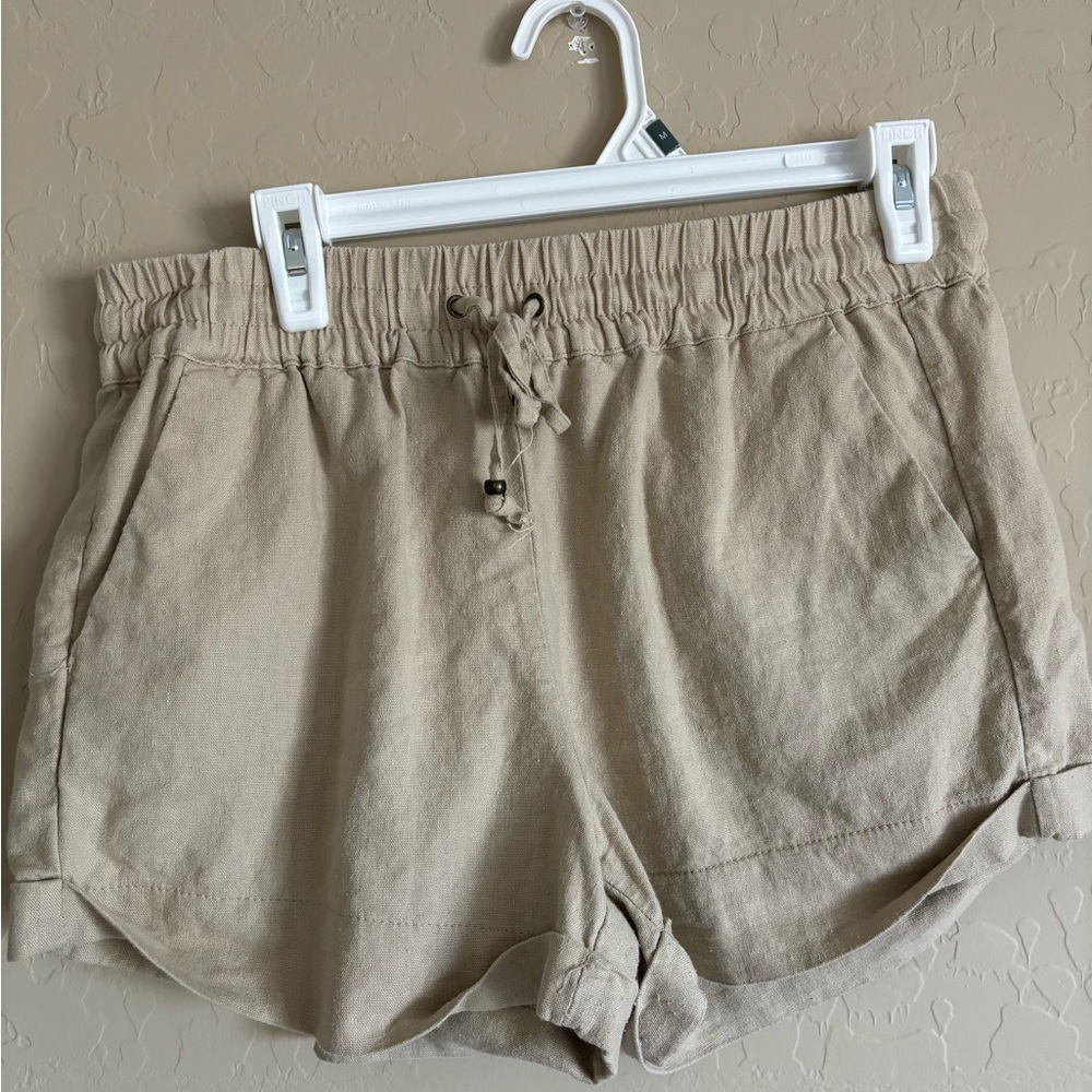 Love tree shorts